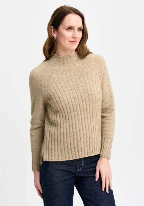 845-100212-EmiliaSweater-Latte-MM2425-Helena-18 Merinomink - Emilia Sweater