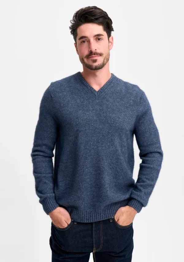 845-100148-AliVSweater-River-MM2425-Thomas-58 Merinomink - Ali V Sweater
