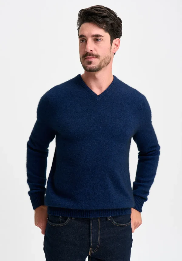 845-100148-AliVSweater-Zephyr-MM2425-Thomas-40 Merinomink - Ali V Sweater
