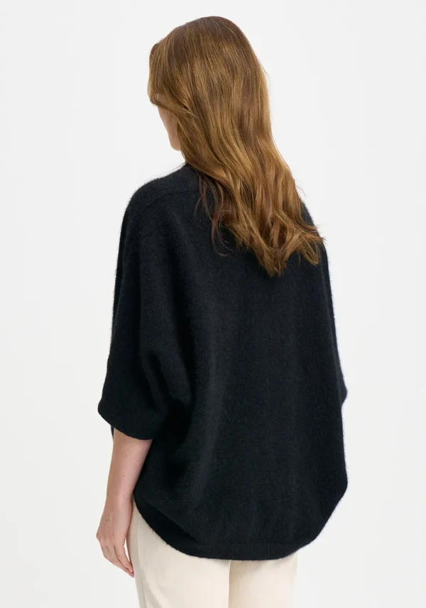 845-100276-NaomiWrap-Jet-2-MM2425-Helena-03 Merinomink - Naomi Wrap