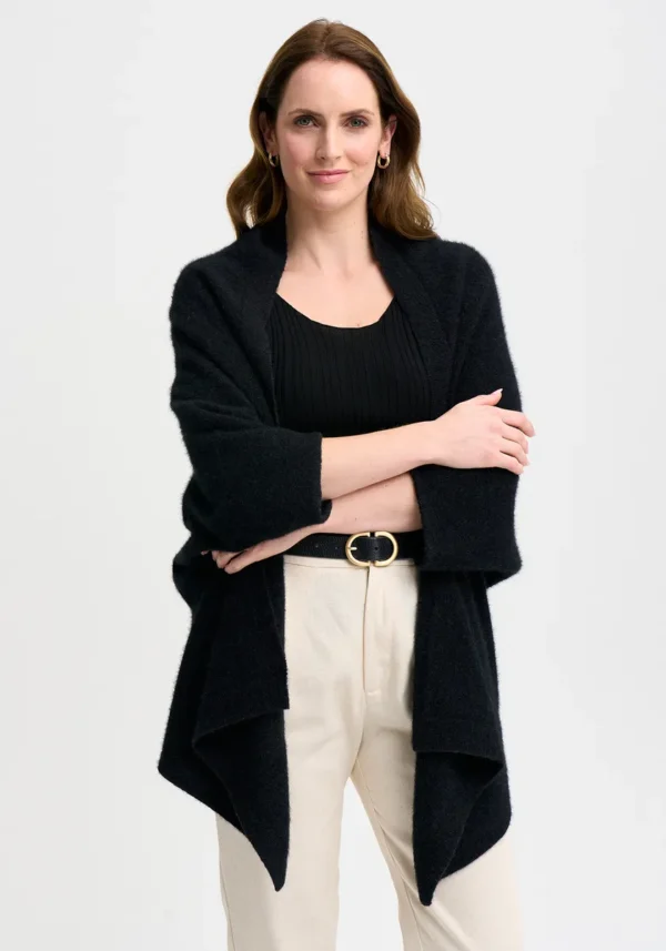 845-100276-NaomiWrap-Jet-MM2425-Helena-33 Merinomink - Naomi Wrap