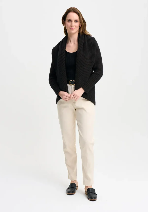 845-100286-LucyJacket-Chocolate-MM2425-Helena-06 Merinomink - Lucy Jacket