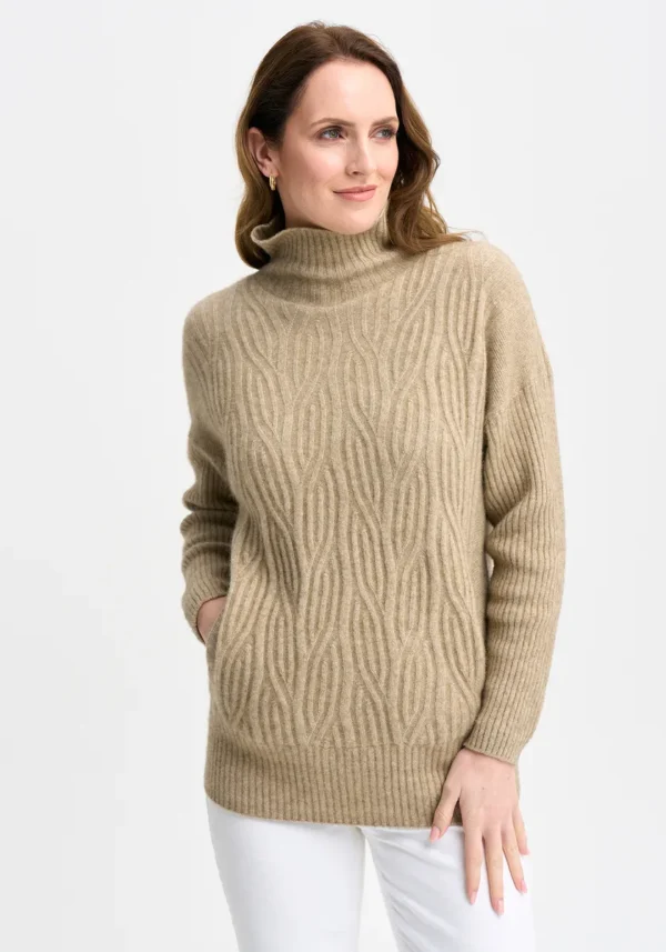 845-100295-NeveSweater-Latte-MM2425-Helena-22 Merinomink - Neve Sweater