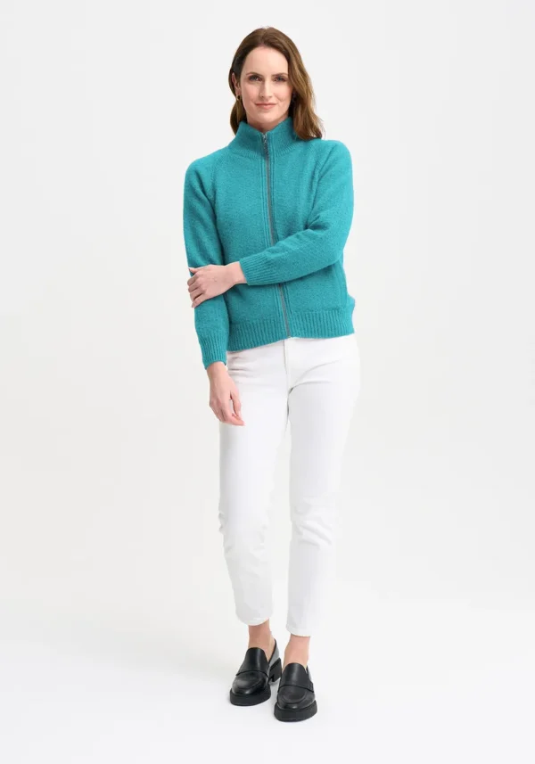 845-100300-ArianneJacket-Glacier-CC-MM2425-Helena-09 Merinomink - Arianne Jacket