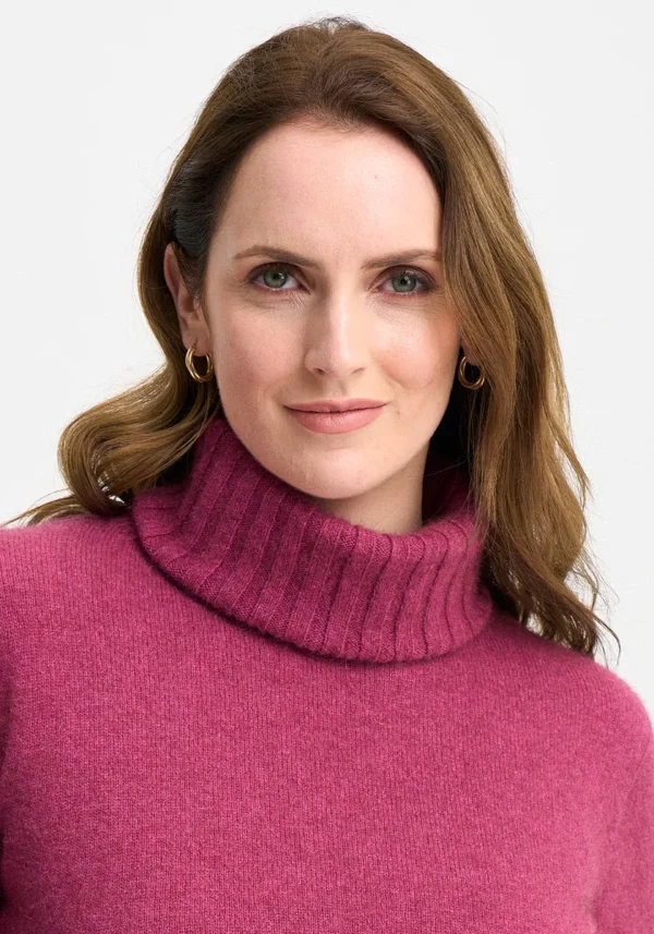 845-0610-EssentialSnood-Magnolia-MM2425-Helena-02 Merinomink - Essential Snood
